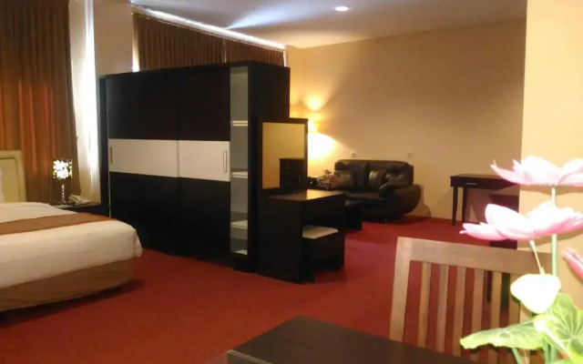 Grand Royal Taliwang