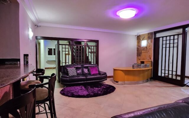 Manet Court Estates