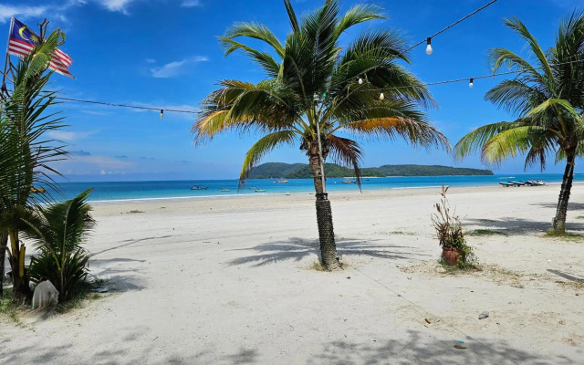 Cenang Plaza Beach Hotel