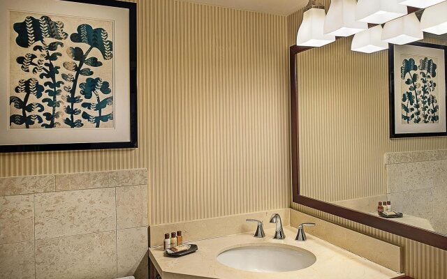 Sheraton Westport Chalet Hotel St. Louis