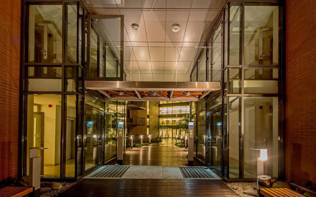 Angel City by Friendhouse Apartments