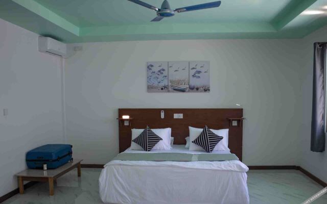 Clouds Beach Retreat Laamu