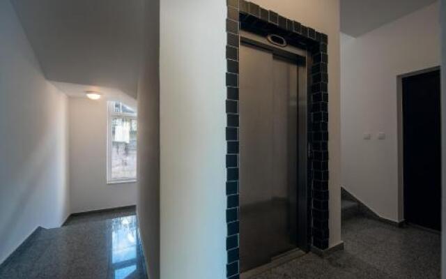 Kvin2 Apartments