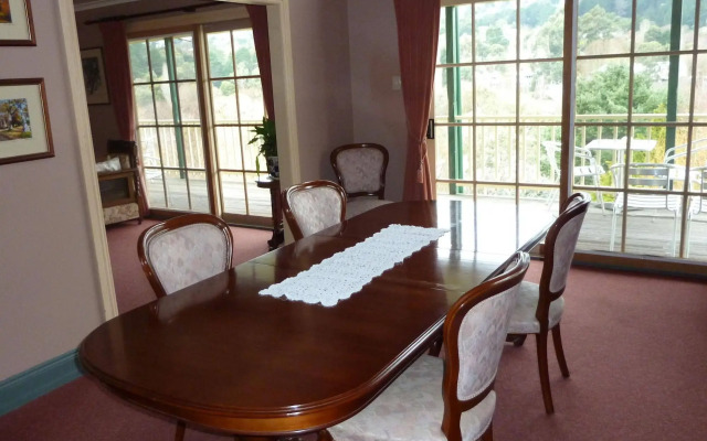 Ambleside On The Lake