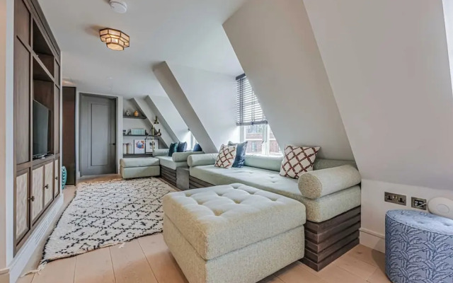 Westminster Apartments by D'montrio