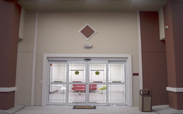Grand Villa Inn & Suites Chinatown