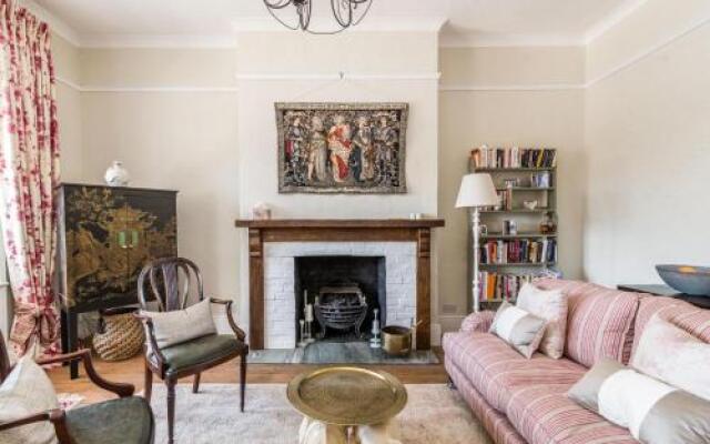NEW Luxury 1BD Flat in Heart of Kensington Olympia