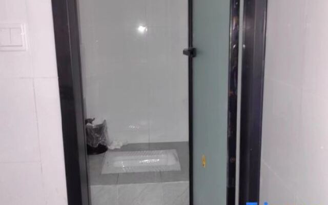 Jiangyang Business Hotel (Shanghai Shuangyang Road)