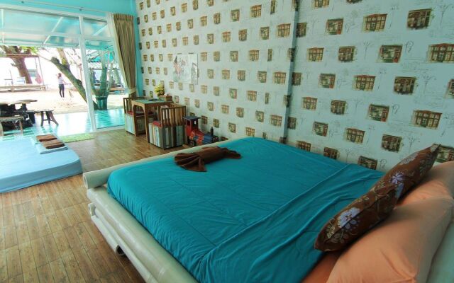 Ton-Aor on the beach resort & restaurant