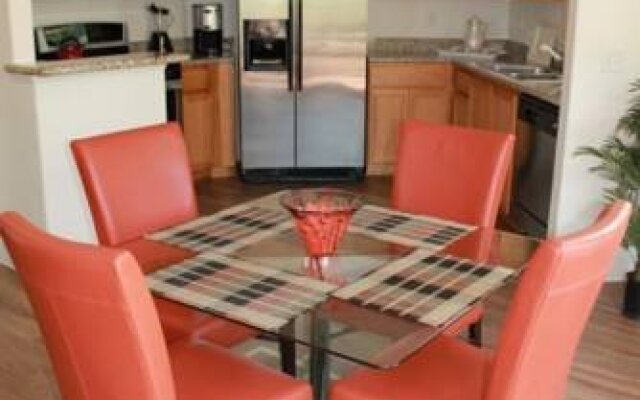 Oakwood At 1060 Glendon Avenue