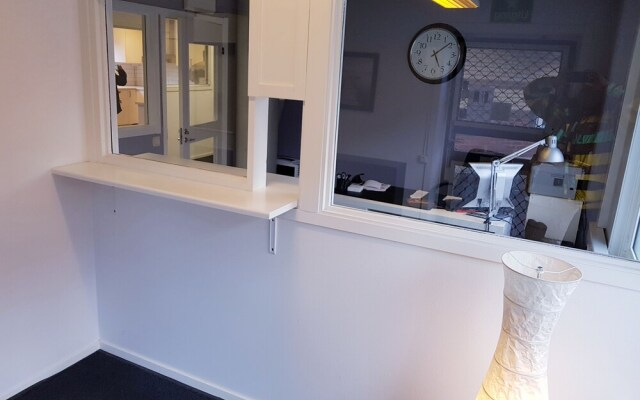 Hotel & Hostel 4 U
