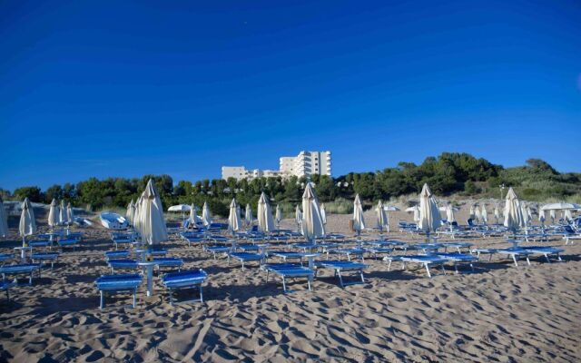 Paradise Beach Resort