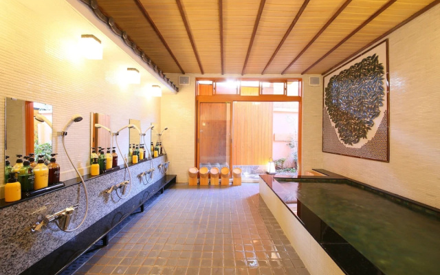Kamogawa Onsen Gyominan Maruki Honkan