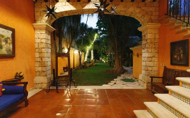 Hotel Lunata - Near Playa del Carmen Main Beach