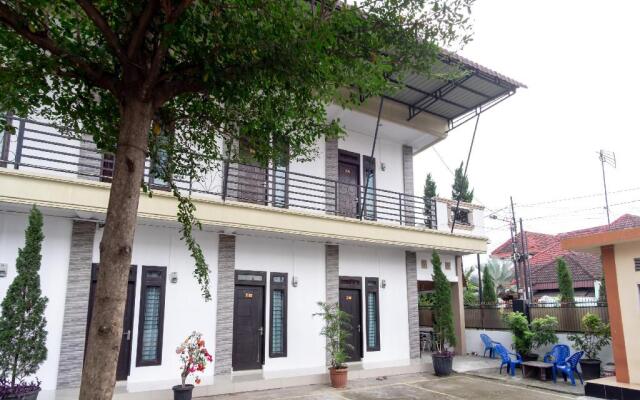 OYO 1371 Carofin Guest House
