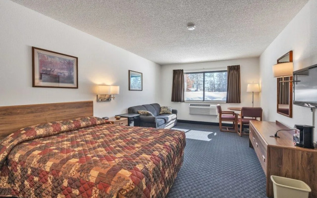 Boulder Junction Motor Lodge