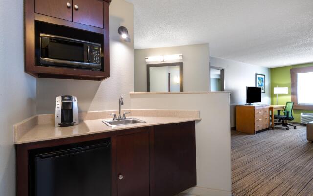 Holiday Inn Express & Suites Wheat Ridge-Denver West by IHG