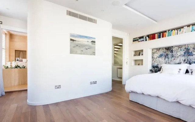 Spectacular 4 Bed House, Pimlico