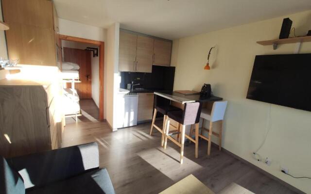 Studio for 4 near ski lift