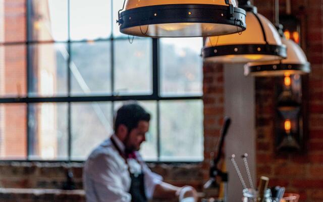 The Foundry Hotel Asheville, Curio Collection by Hilton