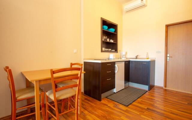Apartments Facini