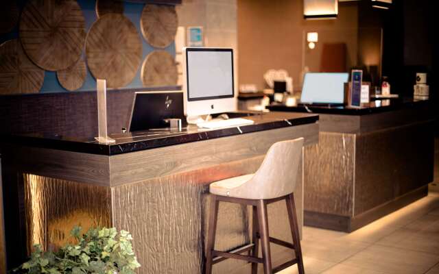 Best Western Plus Moat House Reading