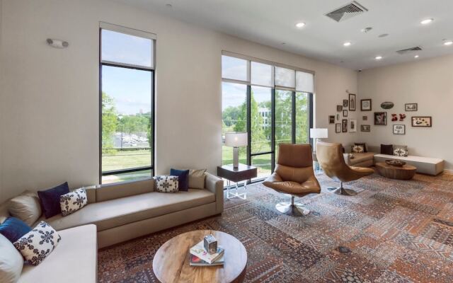 Kasa Charlotte FreeMoreWest