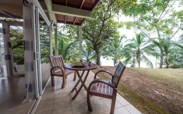 Popa Paradise Beach Resort