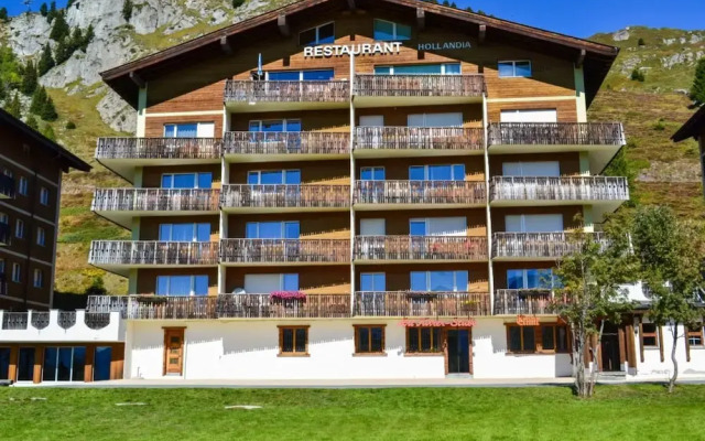 hotelImage