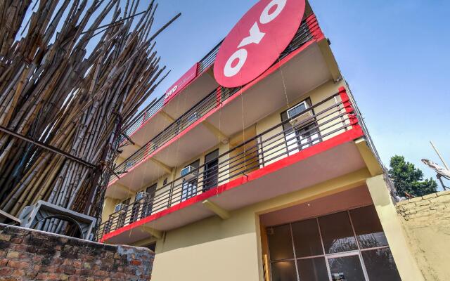 OYO Flagship 16149 Jai Residency
