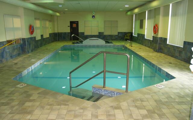 Humphry Inn & Suites