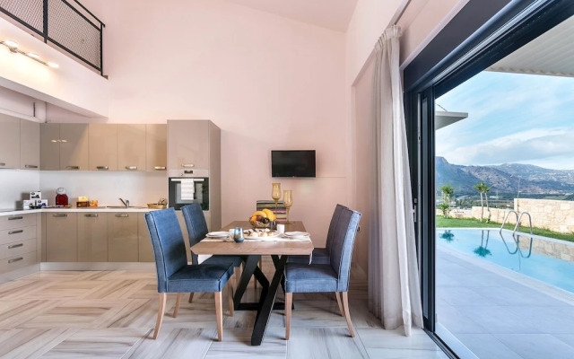 Marina&apos;&apos;s Villas