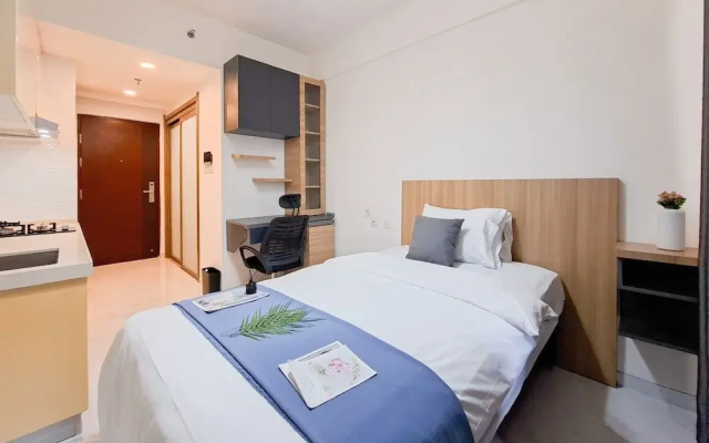 Studio Near Mall At Sky House Bsd Apartment