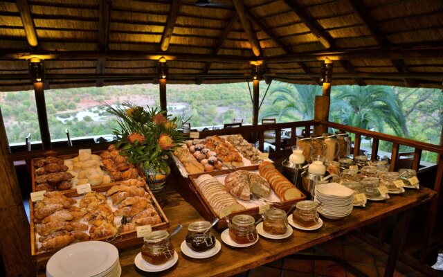 Victoria Falls Safari Lodge