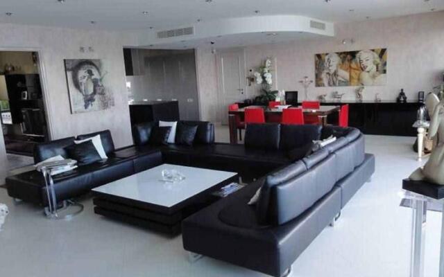 Pointe Croisette Penthouse