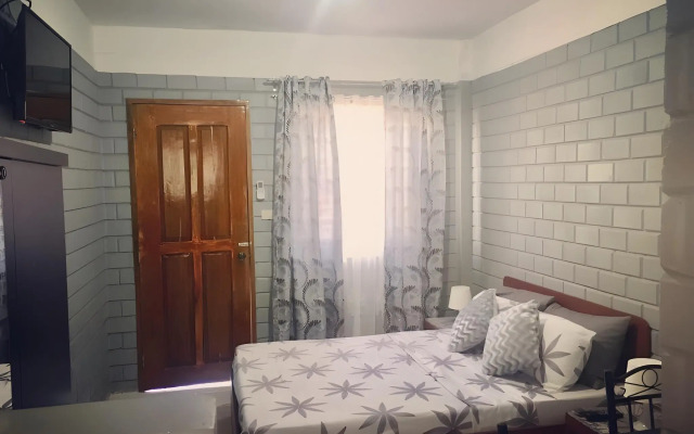 Llaguno City Inn