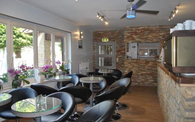 Hotel Aux Beaux Rivages En Gaume