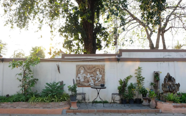 Aiyara House