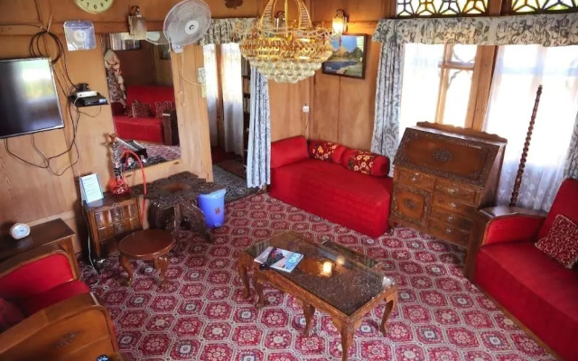 Howrah Houseboat