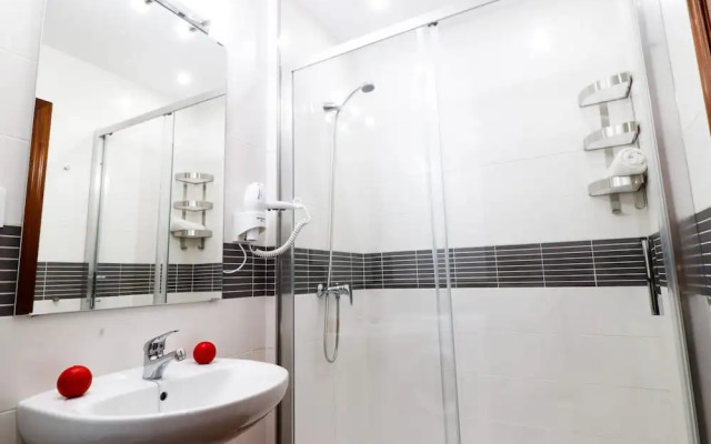 Summerland Apartments Rota