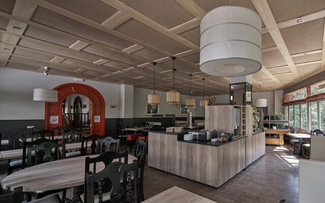 Hotel Palarine