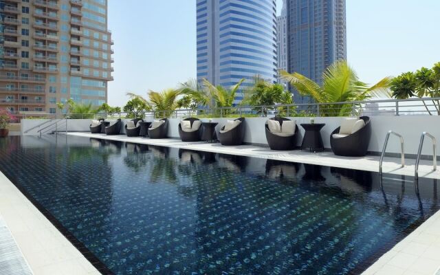 Lux BnB Movenpick JLT Penthouse 1BDR