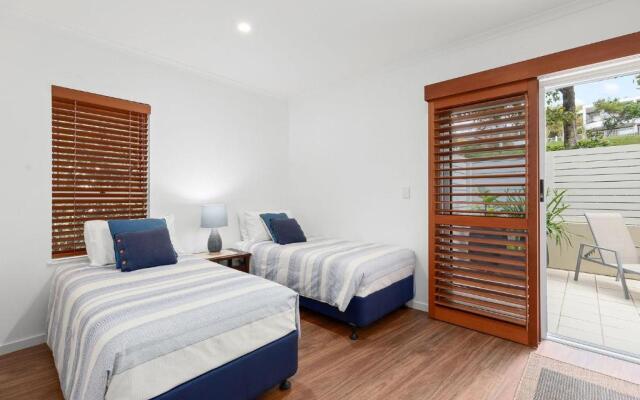 4 Trieste Central Apartment with a Backdrop of Lush Greenery