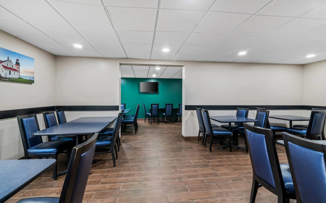 Quality Inn Bangor Airport