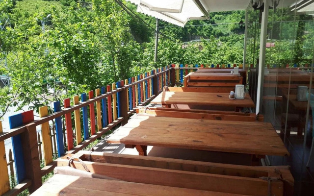 Adas Dag Evi & Restoran
