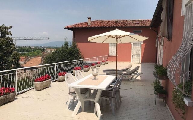 Villa House and Garden B&B
