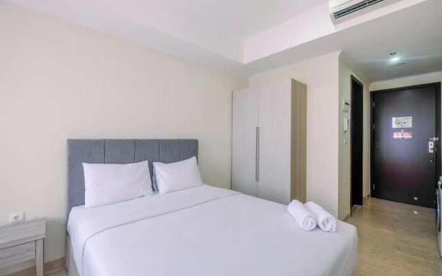 Warm and Cozy Studio Room at Menteng Park Apartment