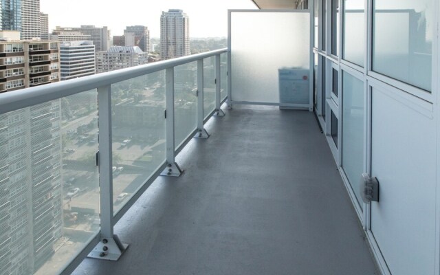 Modern 2 Bedroom Yonge and Eglinton Condo