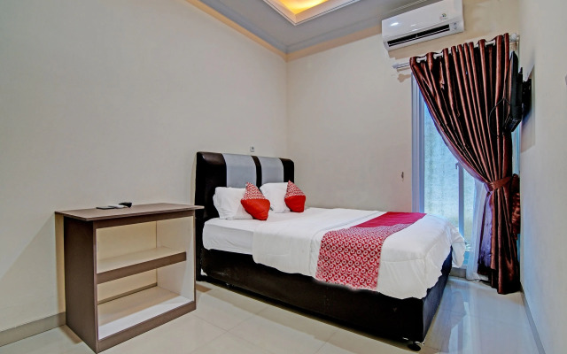 OYO 91269 R&s Living Residence