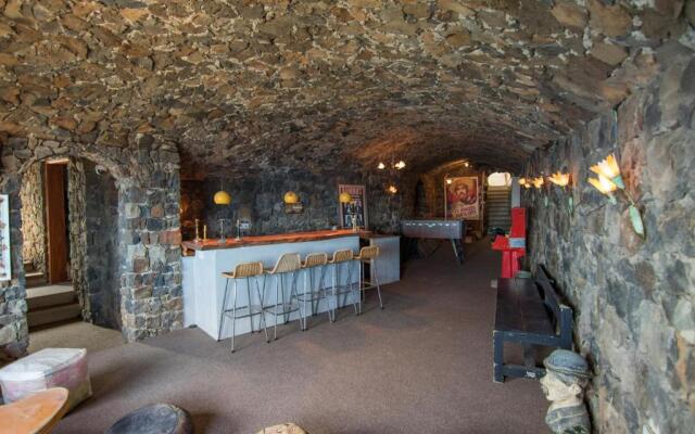 Exclusive Design Villa : 1080 m2, oceanfront, 2 swimming pools.